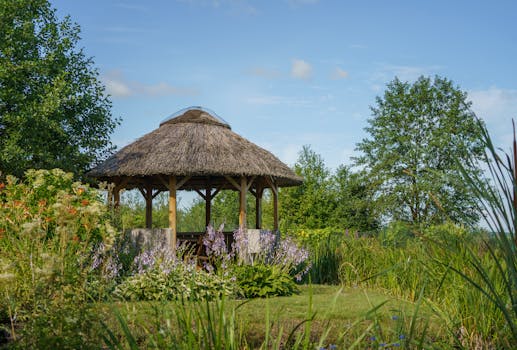 Vybíráme Materiály pro Altán: Odolnost, Estetika a Náklady